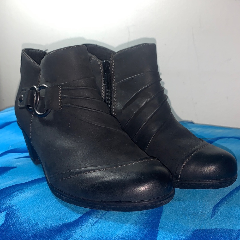 Earth Origins Black Ankle Boots Sz 6